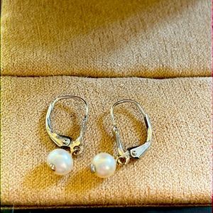 Pearl earrings
